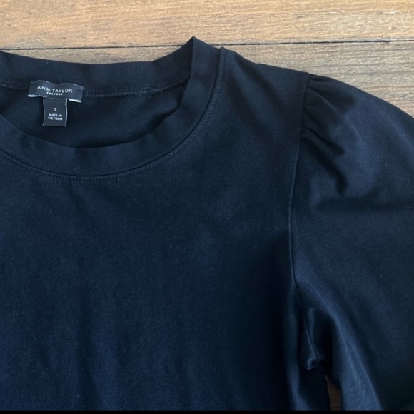 BUNDLE Of H&M Black top sheer sleeves and ANN TAYLOR quarter sleeve top - Picture 15 of 16